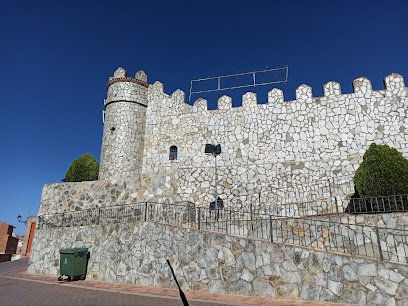 Castillo de Minglanilla. en Minglanilla. Atracción turística