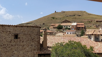 Castillo de Monteagudo en Monteagudo del Castillo. Lugar de interés histórico