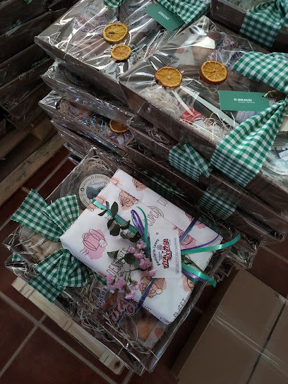 Sabores de Carmen en Alhaurín el Grande. Tienda de alimentación