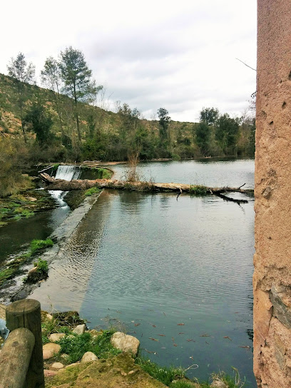Resclosa de Boadella en Boadella d'Empordà. Central eléctrica