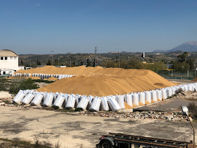 PELAEZ RENOVABLES SL en Jaén. Proveedor de energía ecológica