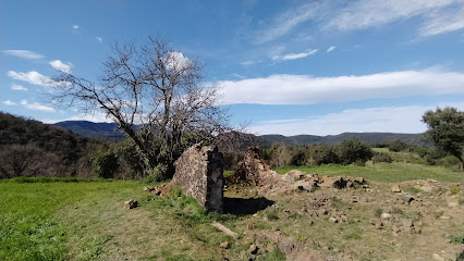 el Puig d'Adri en Canet d'Adri. Zona de senderismo