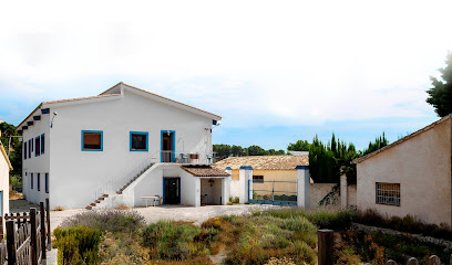 Fundación Herbes del Moli en Alcocer de Planes. Escuela