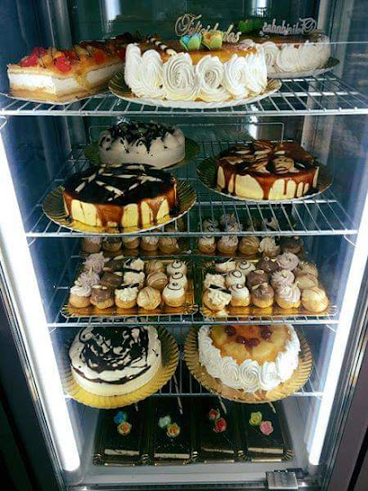 Panadería & Pastelería Paco en Puerto Serrano. Panadería