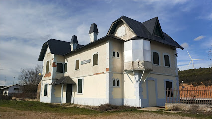 Estación de tren Carbajales de Alba en Losilla. Estación de tren