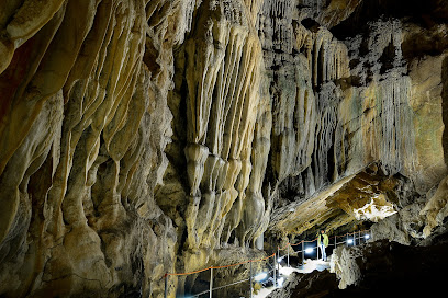 Cueva de las 'Güixas' en Villanúa. Atracción turística