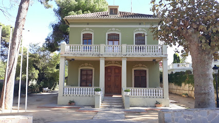 Ayuntamiento de Navajas en Navajas. Ayuntamiento de la localidad