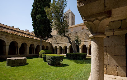 Canónica de Santa María de Vilabertrán en Vilabertran. Monasterio
