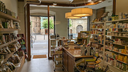 LA NUNU en Centelles. Comercio