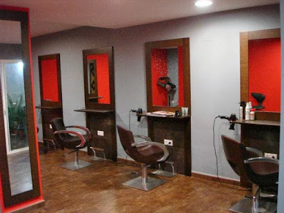 Romapelo Peluquería en Villanueva de Córdoba. Peluquería