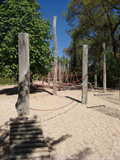 El Valle de los 6 Sentidos en Renedo de Esgueva. Parque infantil