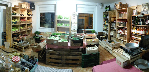 Cal Gla Agrobotiga - Llars en Rebel·lió SCCL en Vallgorguina. Tienda de alimentos orgánicos