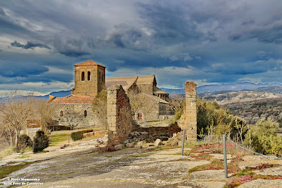 Monasterio de Sant Pere de Casserres en Les Masies de Roda. Monasterio