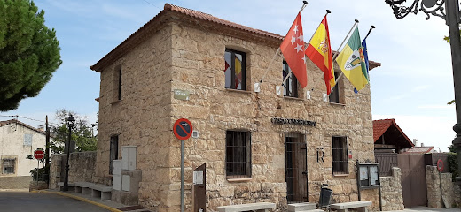 Ayuntamiento de Redueña en Redueña. Ayuntamiento
