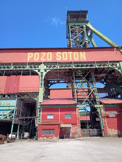 Visita Pozo Sotón en San Martín del Rey Aurelio. Mina