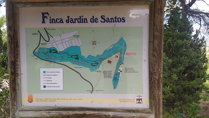Finca Jardín de Santos en Penáguila. Zona de senderismo