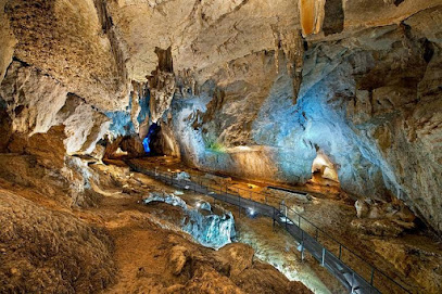 Cueva Cullalvera en Ramales de la Victoria. Lugar de interés histórico