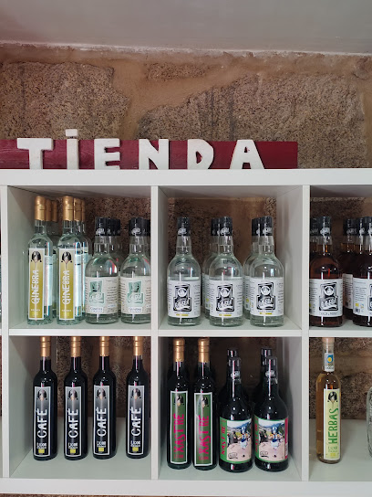 CERVEZA y DESTILADOS CELEBRIDADE GALEGA ECOLOGICA en Estevesiños. Tienda de bebidas alcohólicas