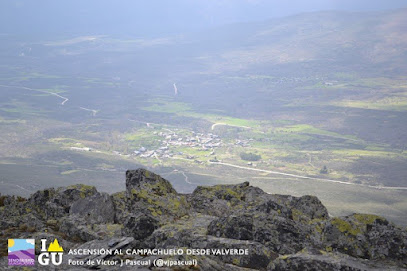 Inicio Ruta Subida al Pico Campachuelo en Valverde de los Arroyos. Zona de senderismo
