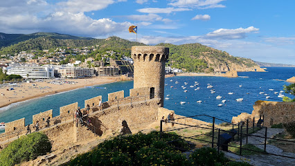 Murallas de Tossa de Mar en Tossa de Mar. Lugar de interés histórico