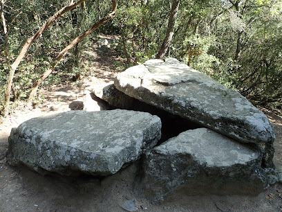 Dolmen de Castellruf en Santa Maria de Martorelles. Museo arqueológico