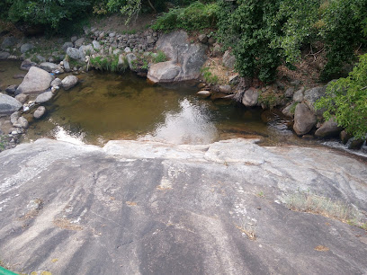 Charco largo en Mijares. Atracción turística