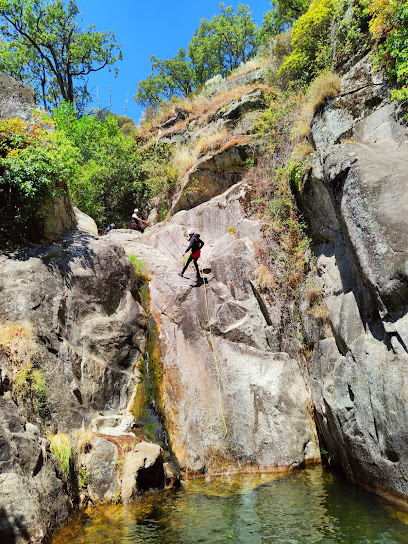 Monfragüe Natural Ecoturismo en Malpartida de Plasencia. Deportes de aventura