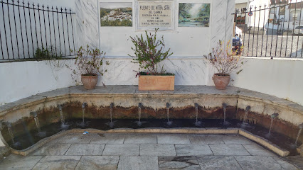 Fuente de Los Doce Caños galaroza en Galaroza. Lugar de interés histórico