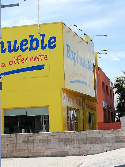 Polígono Industrial Pibo en Bollullos de la Mitación. Tienda de alimentación