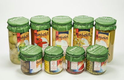 Conservas Ecológicas Monjardín Organic en San Adrián. Fábrica de conservas