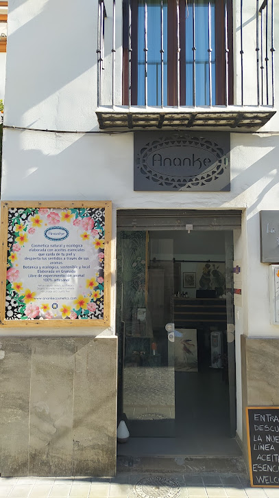 Anankecosmetics en Granada. Tienda de cosméticos