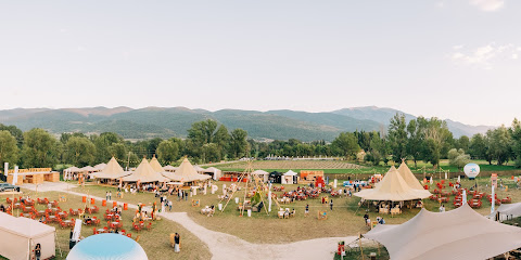 Tipis Cerdanya - Christmas Market Llivia en Llívia. Mercado