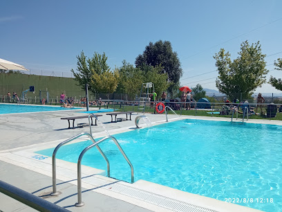 Piscinas Poza de la Sal en Poza de la Sal. Piscina