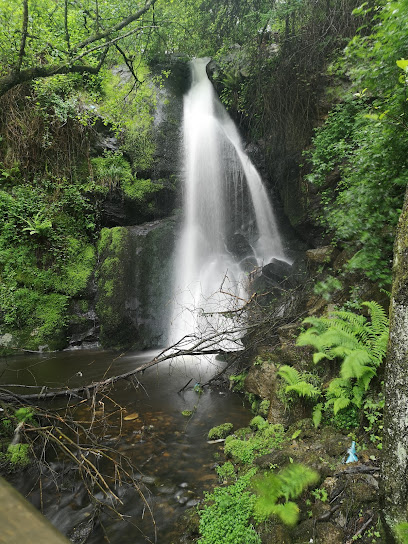 Fervenza da Ruxidoira en Paradela. Parque