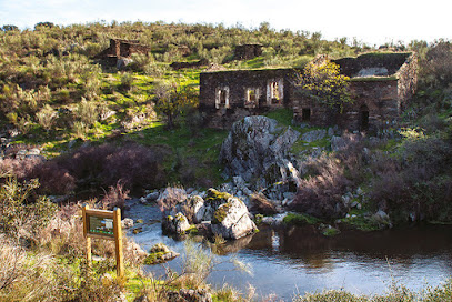 Molino de la Hoyuela (Ruta SL-CC 43) en Torrejón el Rubio. Molino
