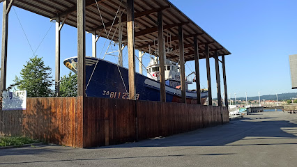 Barco Museo Agurtza en Santurce. Museo marítimo