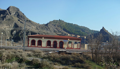 Estación de tren Mores en Morés. Estación de tren