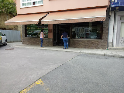 A tenda da froita en Carral. Tienda de alimentación