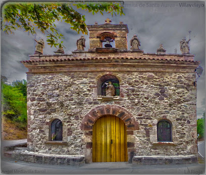 Ermita de Santa Áurea en Villavelayo. Iglesia