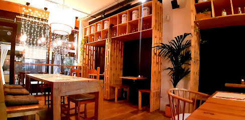 Cocomá Noodle Bar en Bormujos. Restaurante asiático