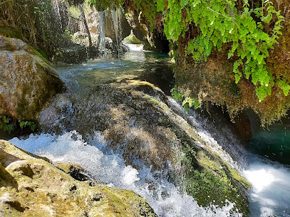 Fuente Los Cloticos en Bejís. Mirador