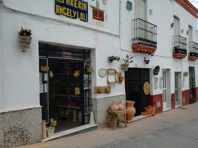 La Tienda de los Milagros en Níjar. Tienda de cerámica