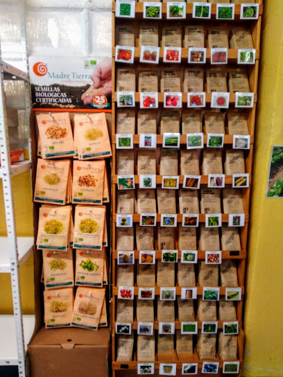 La Grana Ecológica S.L. en Moyá. Tienda de alimentación