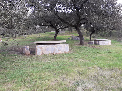 Merendero Público de la Nava en Villaharta. Parque