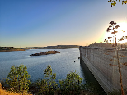 Presa de Alange en Alange. Mirador