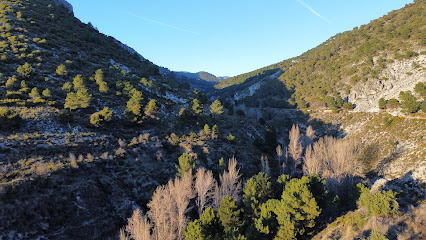 Nacimiento del Río Darro en Huétor Santillán. Zona de senderismo