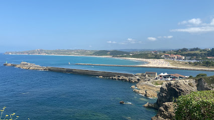 Faro de Punta Silla en San Vicente de la Barquera. Autoridad portuaria