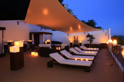 Fabrica de Velas Elite Candles en Beniarbeig. Tienda de iluminación