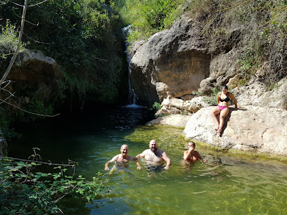 Piscina de Torrelles de Foix 'Les Dous' en Torrelles de Foix. Piscina