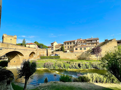 Ayuntamiento de Cuzcurrita de Río Tirón en Cuzcurrita de Río Tirón. Ayuntamiento